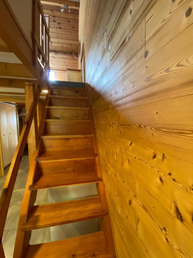 LE GENEPI bel appartement avec terrasse dans vieille ferme de montagne rénovée Les Orres Esterno foto
