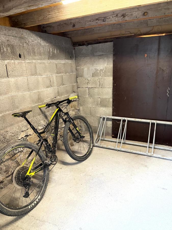 LE GENEPI bel appartement avec terrasse dans vieille ferme de montagne rénovée Les Orres Esterno foto